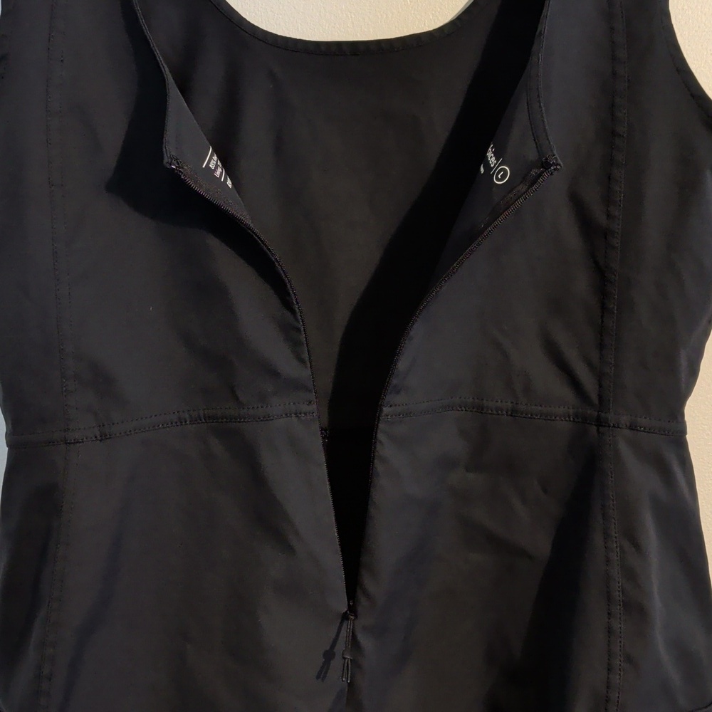 OUTDOOR VOICES black mini hiking dress with shorts - size large - Picture 10 of 10